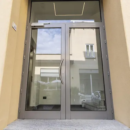 Apartament Vallarsa 10 - Interno 05 Apartment *