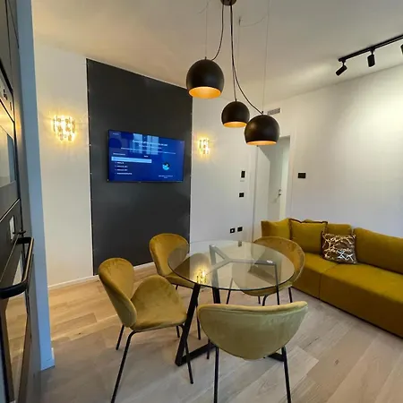 Apartament Vallarsa 10 - Interno 05 Apartment